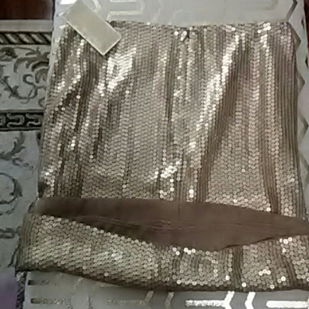 Gold MK Skirt - Picture 3 of 5